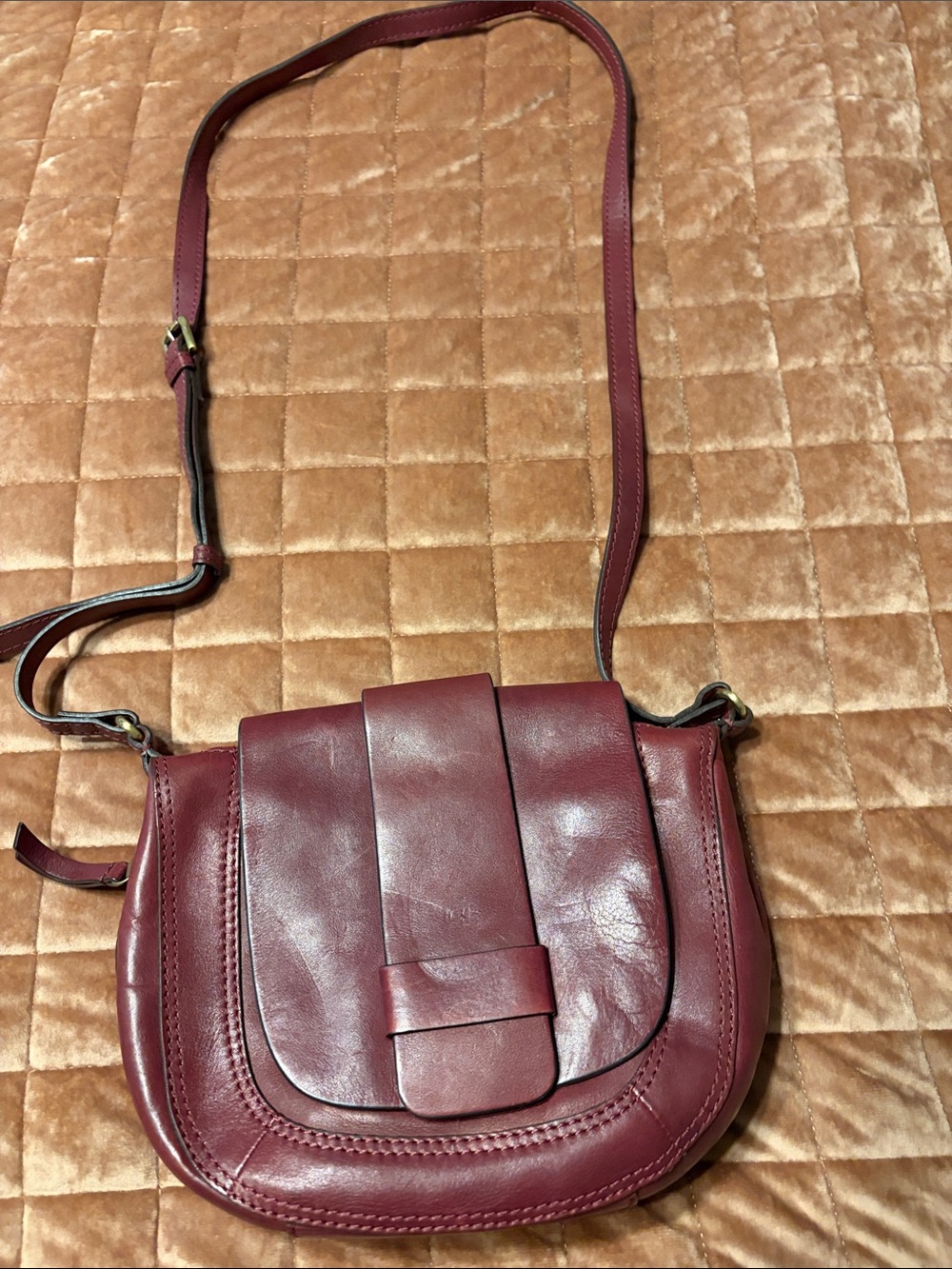 Women’s Burgundy Leather Crossbody Bag